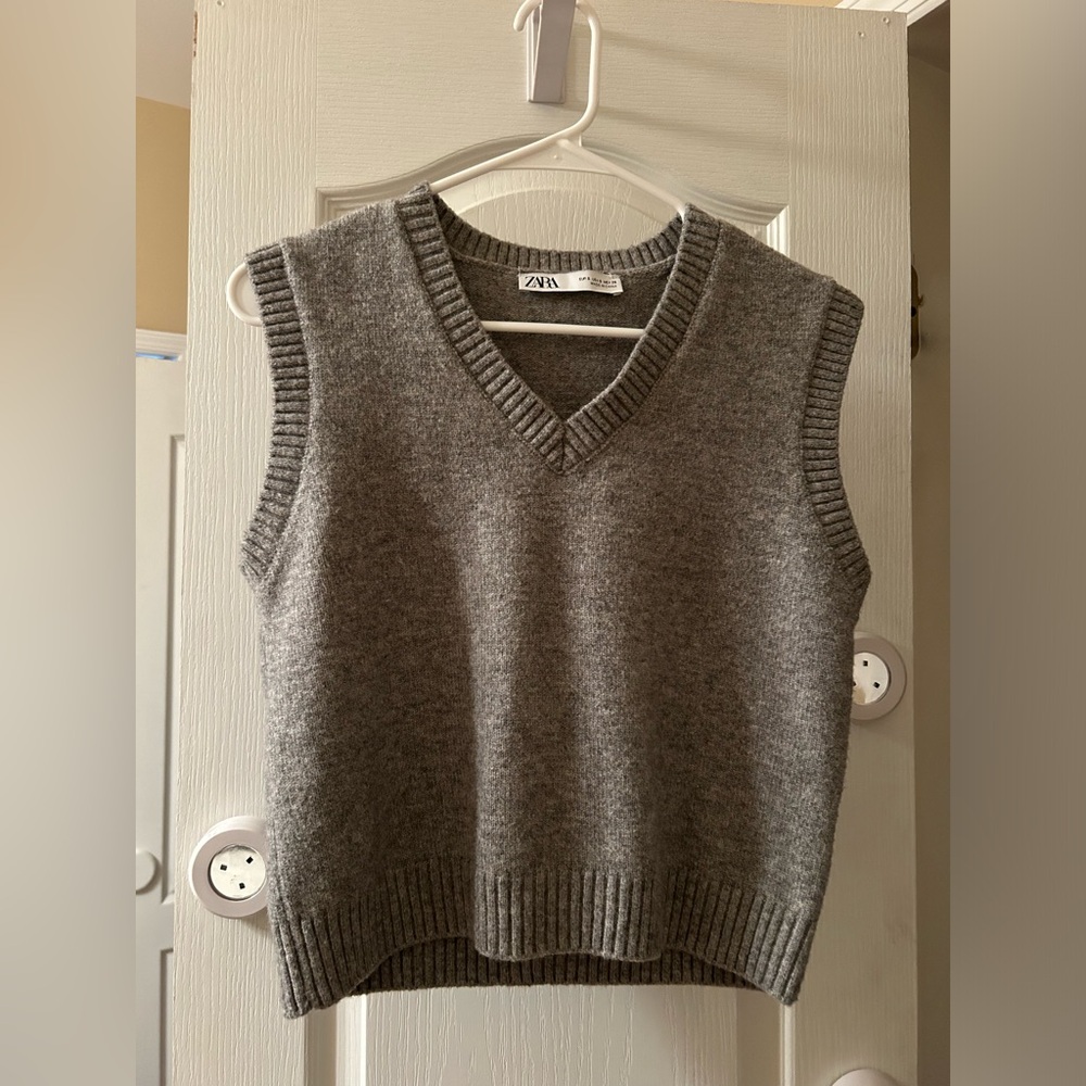 Zara Grey Sweater Vest